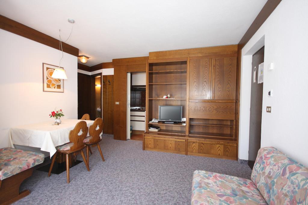 Apartments Residence Alta Badia Calfosch Chambre photo